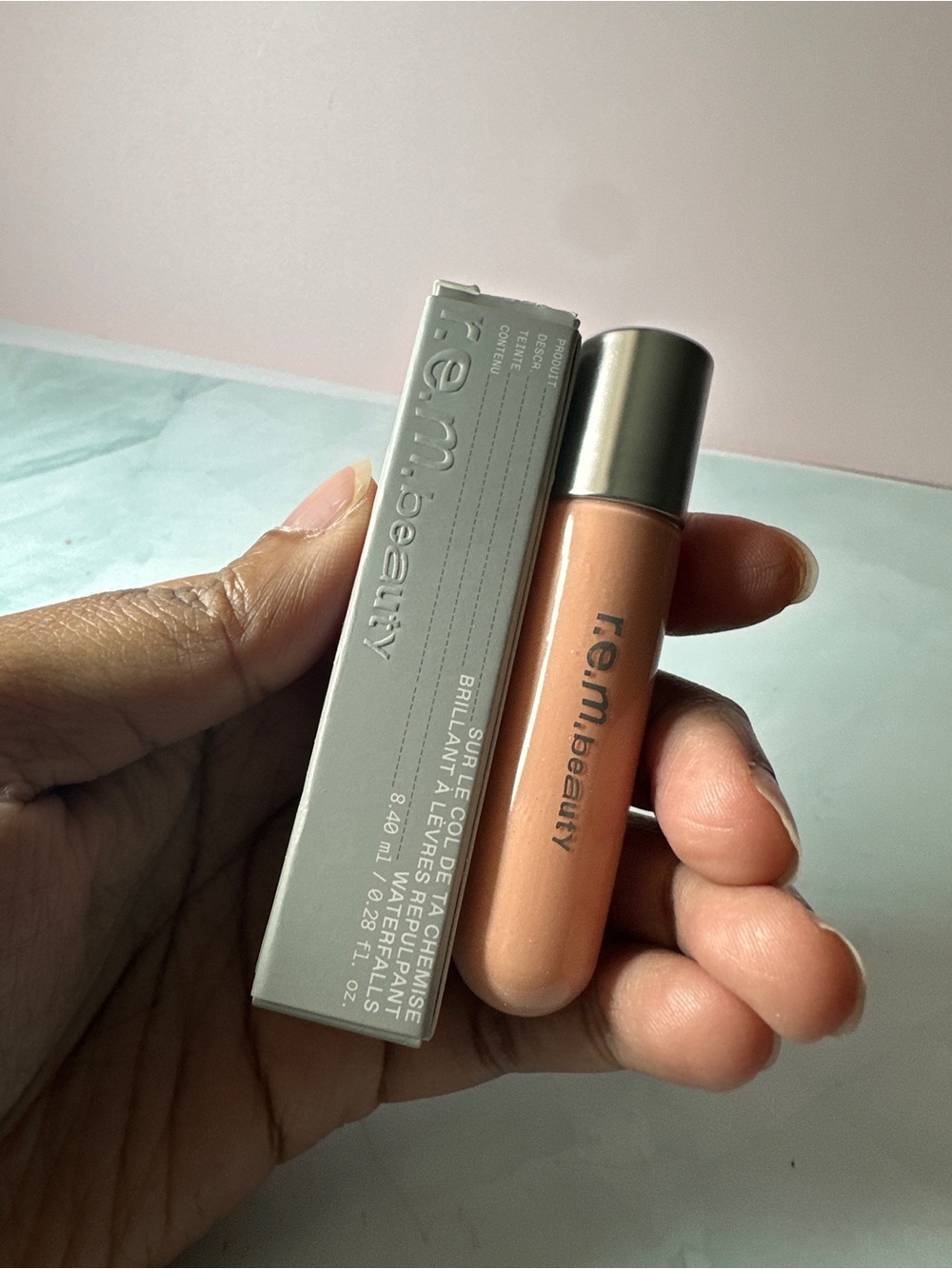 Peach Nude Lip Gloss - Hydrating Shine
